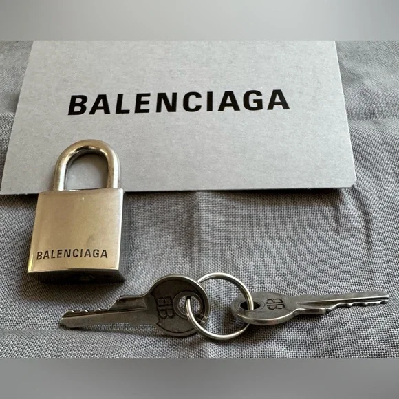 BALENCIAGA💥Very Rare💥LOCKIT BAG PADLOCK with KEYS